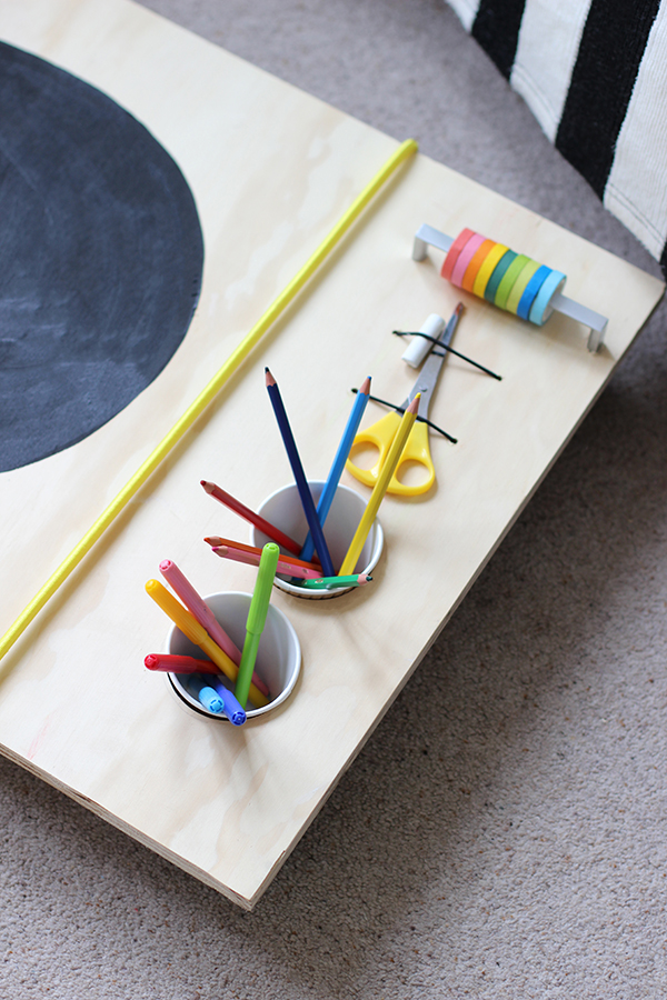 DIY kids art table on wheels | Growing Spaces