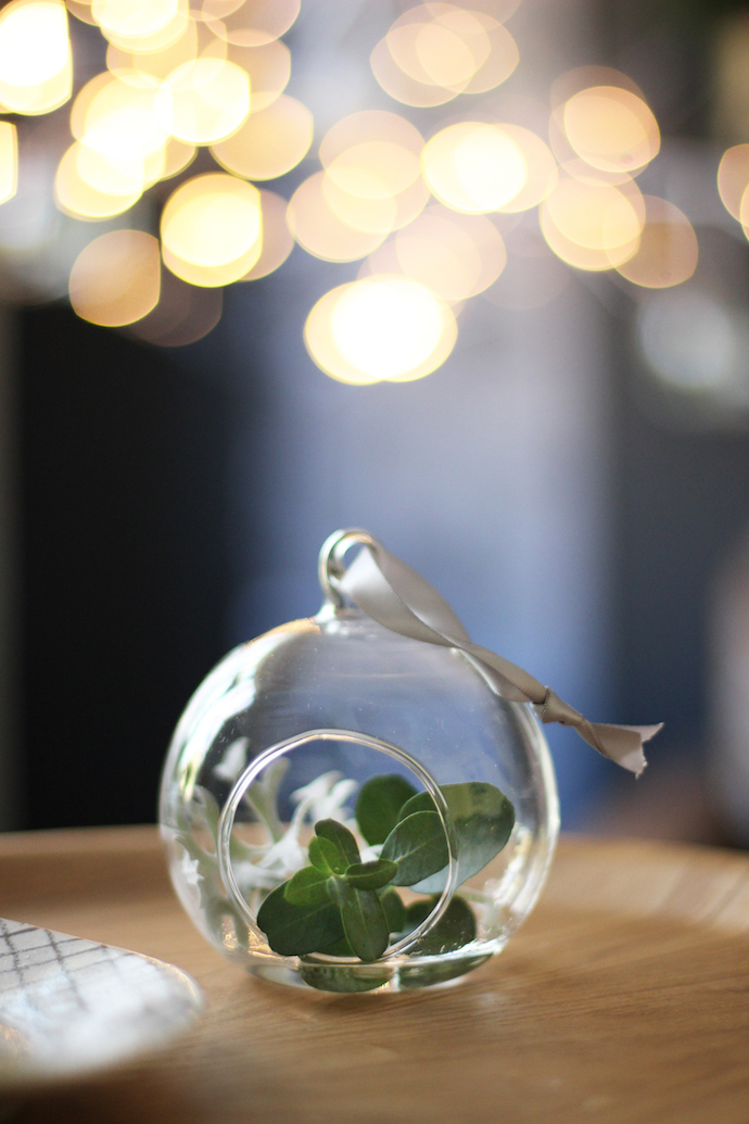 Simple Christmas decorating | Growing Spaces